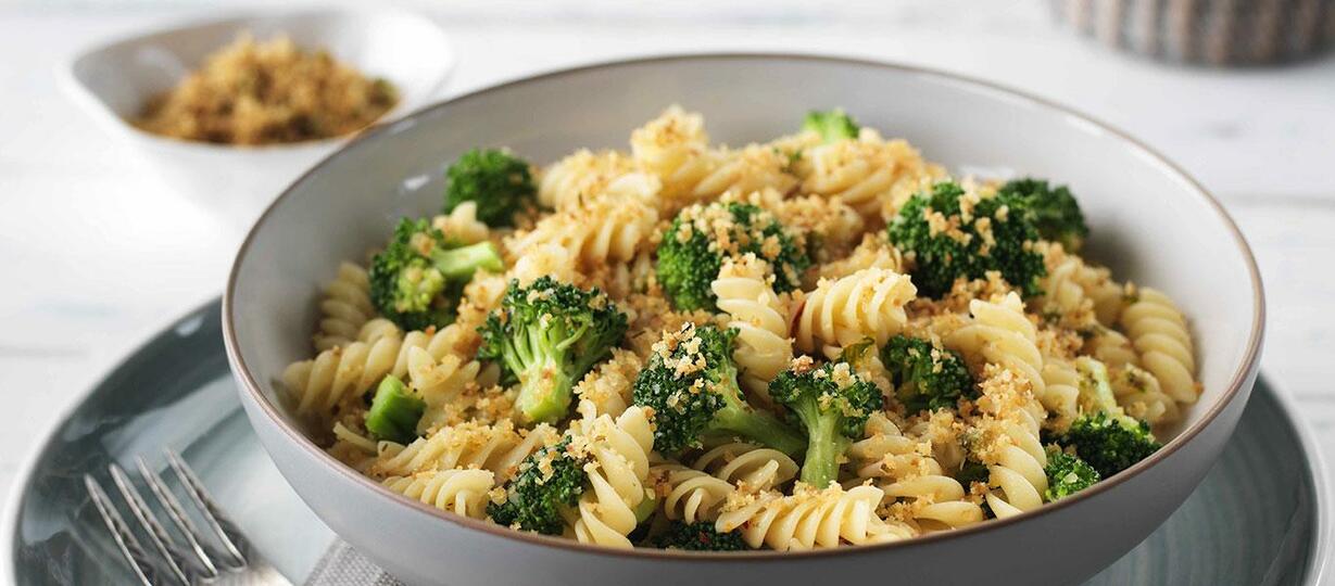 Fusilli with Broccoli and Spicy Breadcrumbs Recipe | Nestlé Family ME